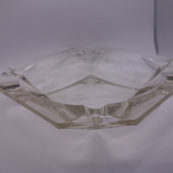 Square Glass Cigar Ash Tray with Wheat Stalk Etching Design - Picture 2 of 12
